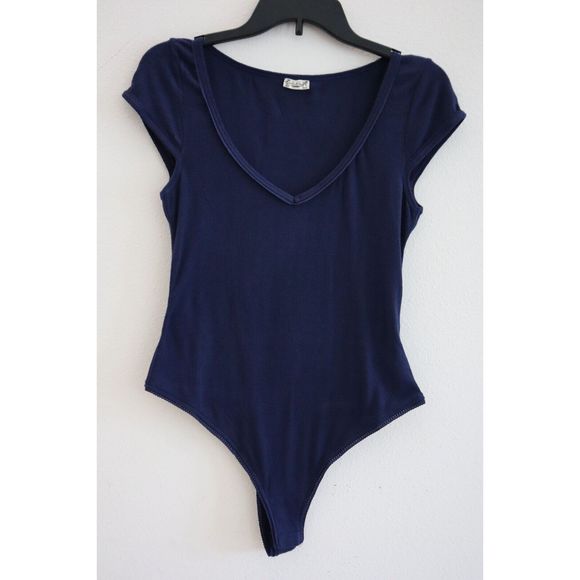 Intimately Free People Women's Sz Medium Navy Blue V-Neck Thong Bodysuit - Picture 1 of 4